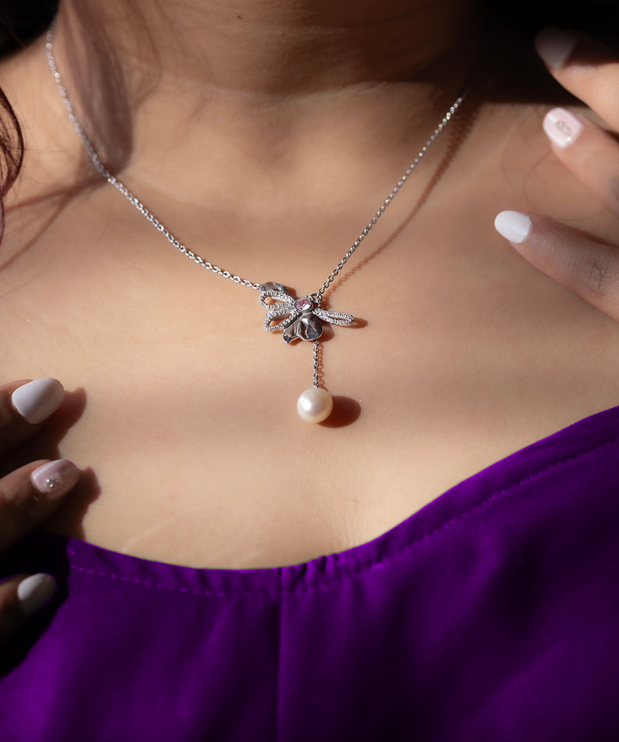 Daisy Necklace