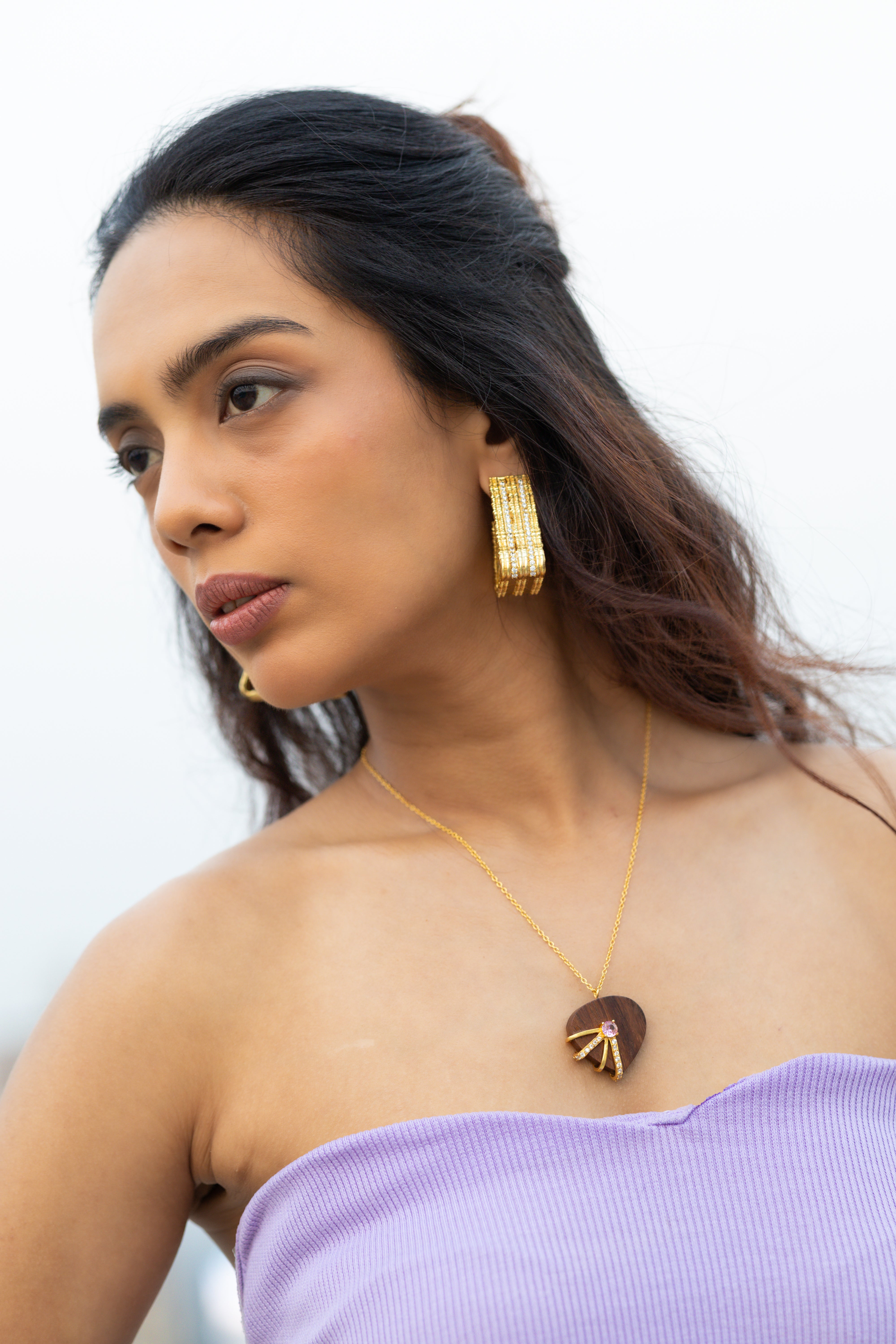 Rose Glow Wood Necklace